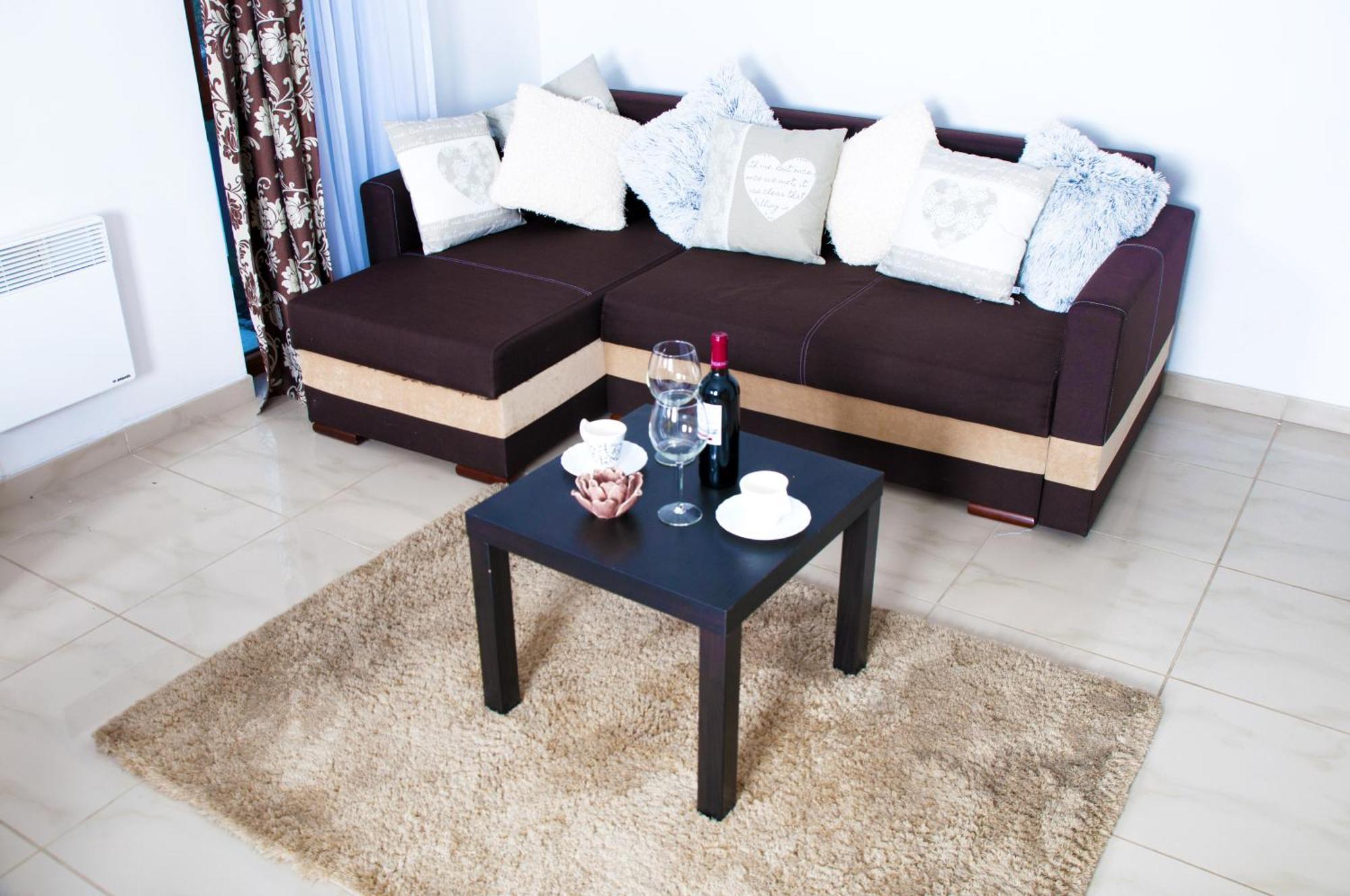 Apartament Ikar Z Wlasnym Ogrodkiem, Bardzo Blisko Morza Реваль Экстерьер фото